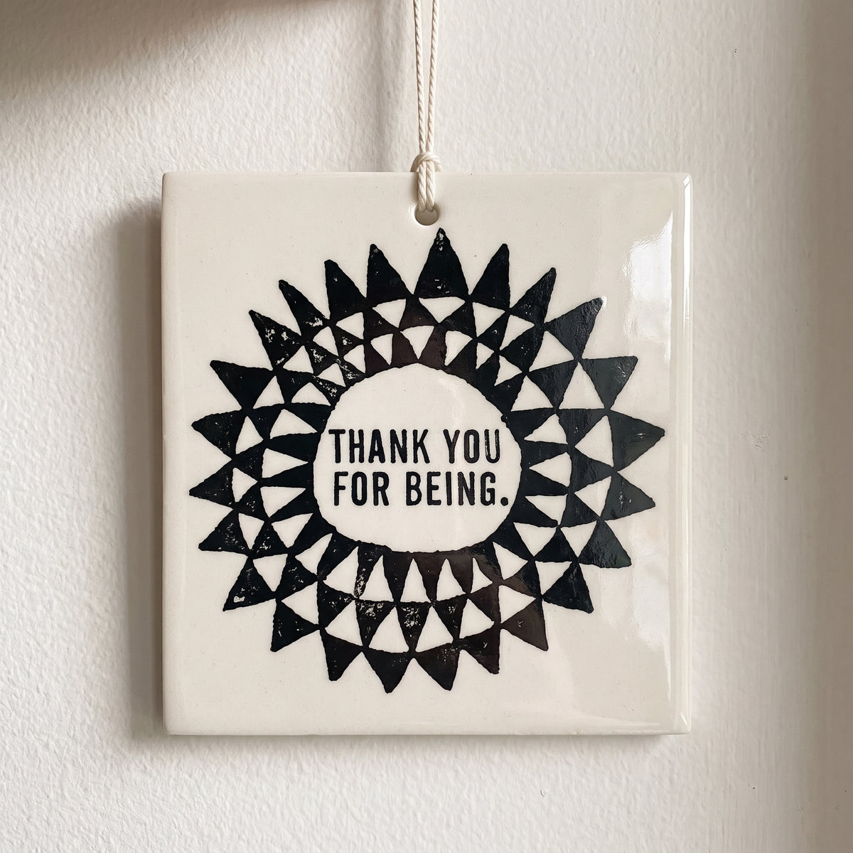 Porcelain wall tag: SKU 4218