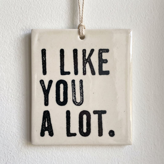 Porcelain wall tag: SKU 4215
