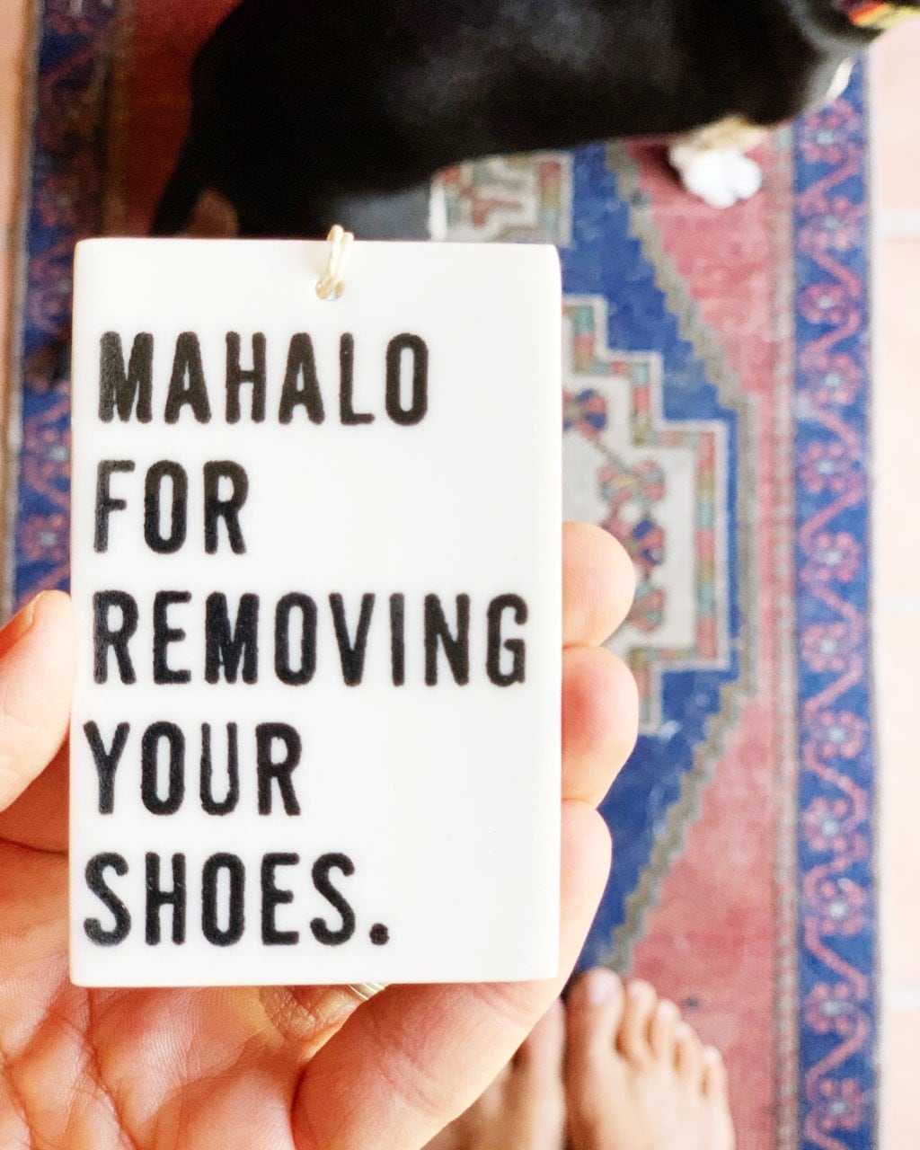mahalo sign | mahalo for removing your shoes | shoes off sign | no shoes sign | minimalist | take off your shoes sign | screenprinted